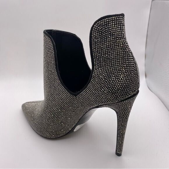 Illustrative example of amilmathien aldo shoes