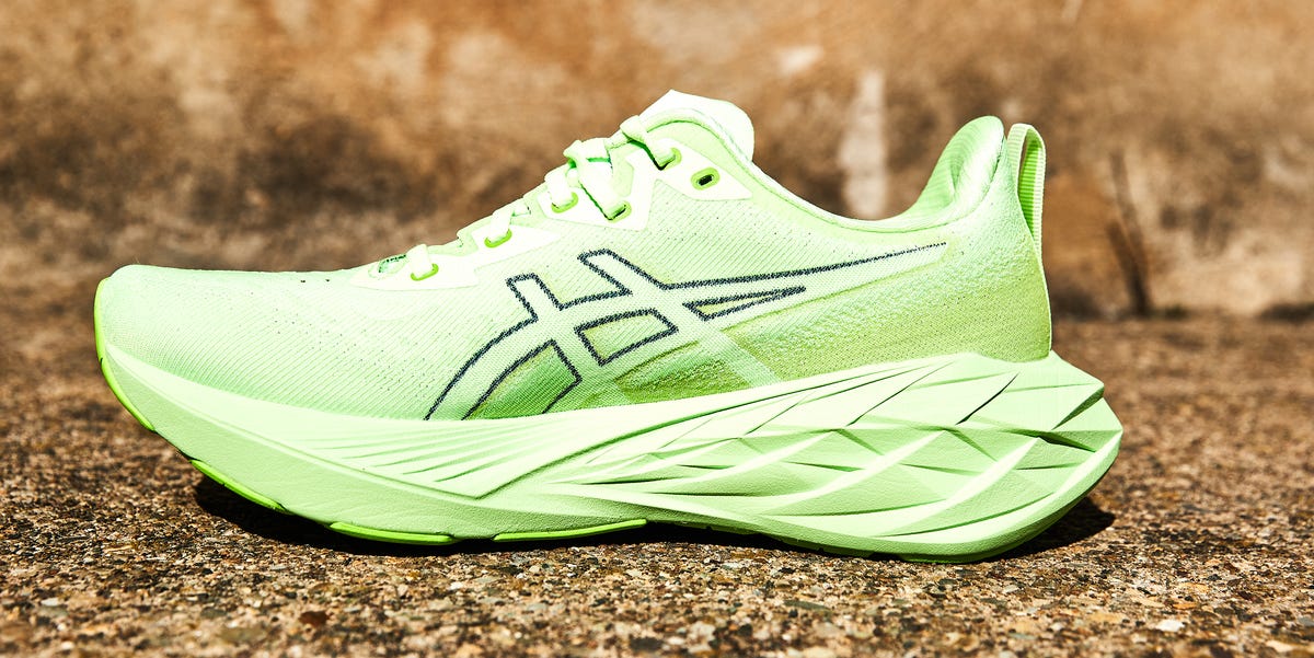 Illustrative example of best shoes for supination