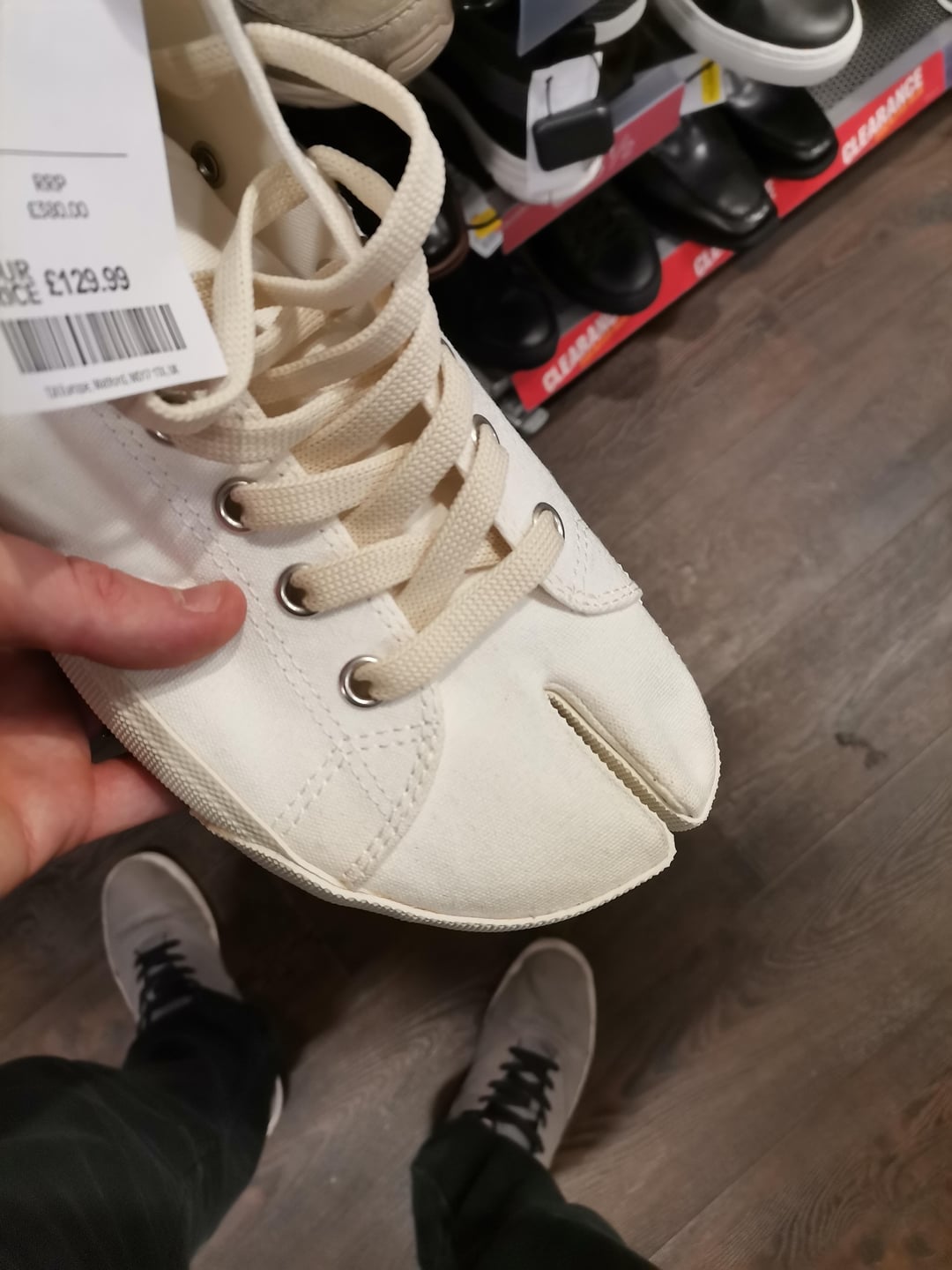 Illustrative example of camel toe shoes