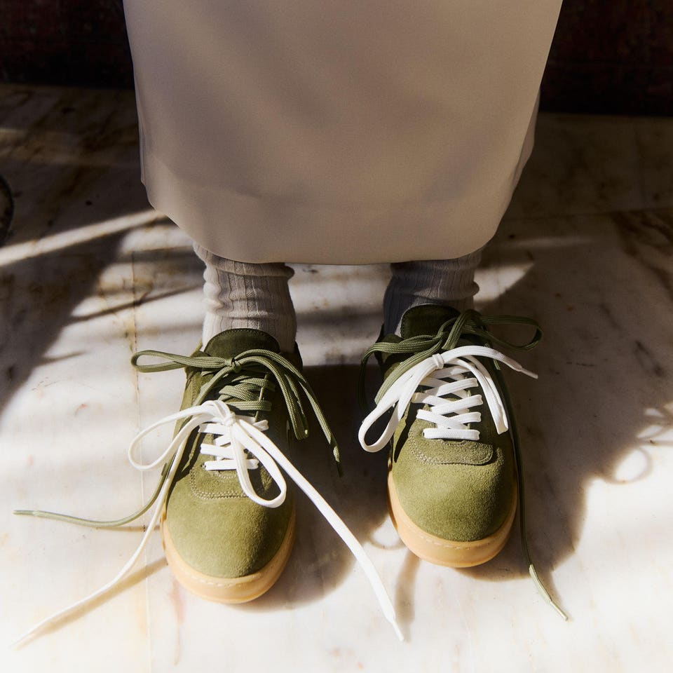 Illustrative example of danish shoe brand