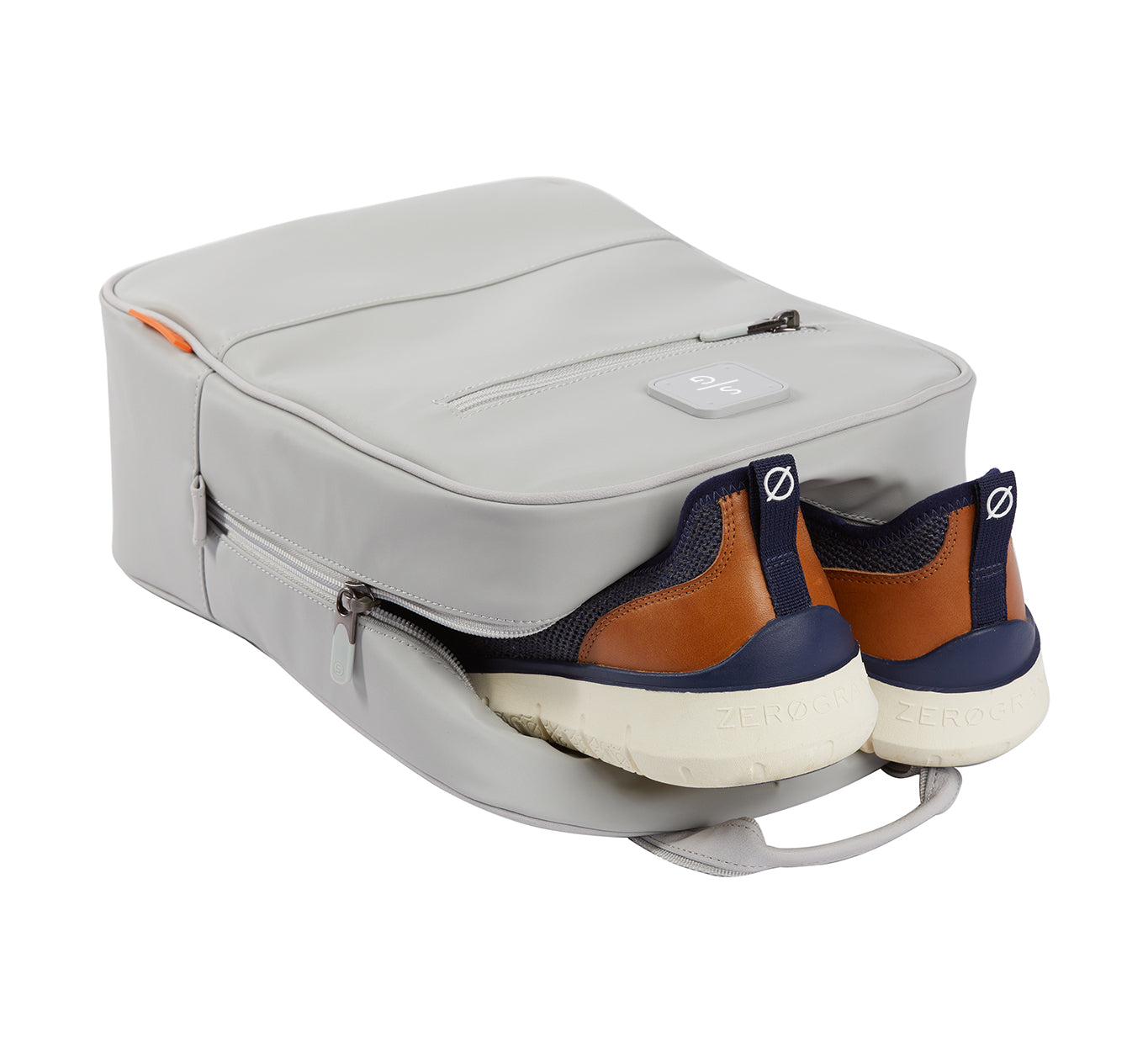 Illustrative example of golf shoe bag