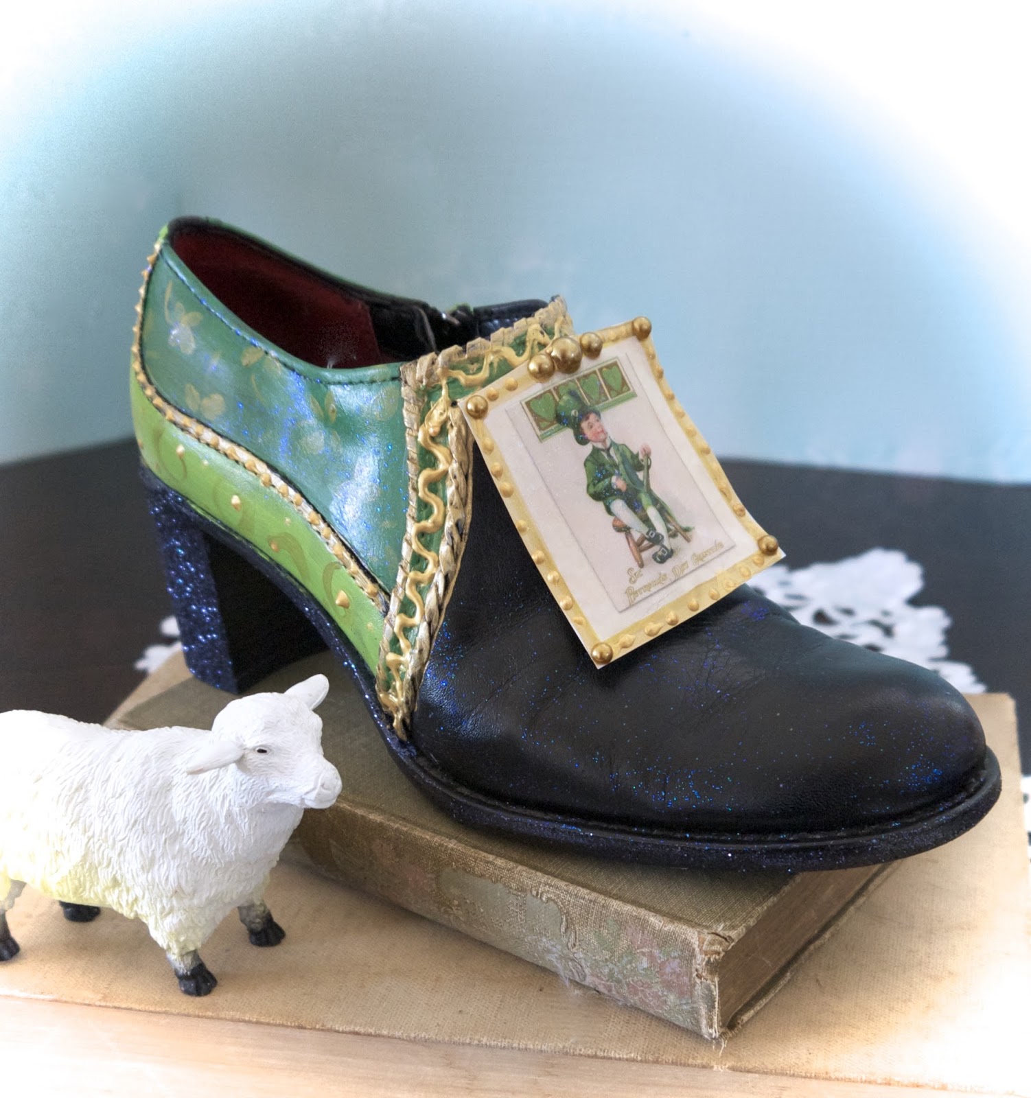 Illustrative example of leprechaun shoes