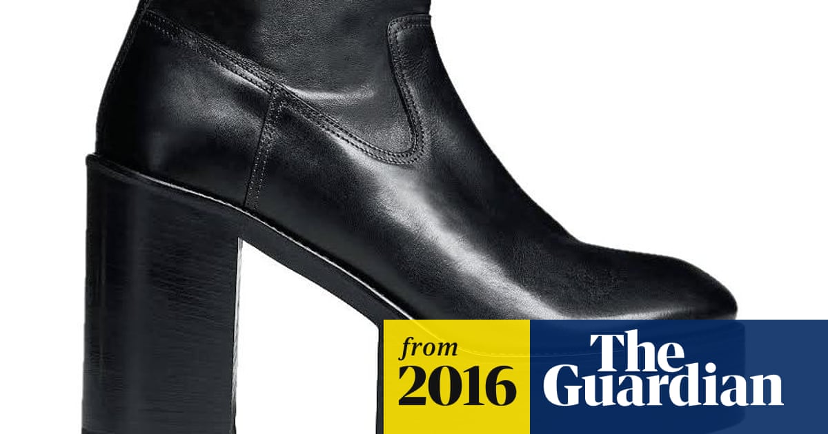 Illustrative example of mens platform shoes