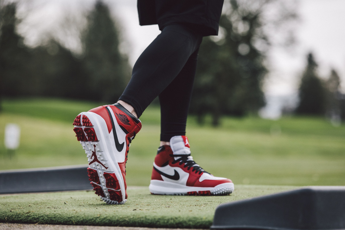 Illustrative example of nike jordan golf shoes