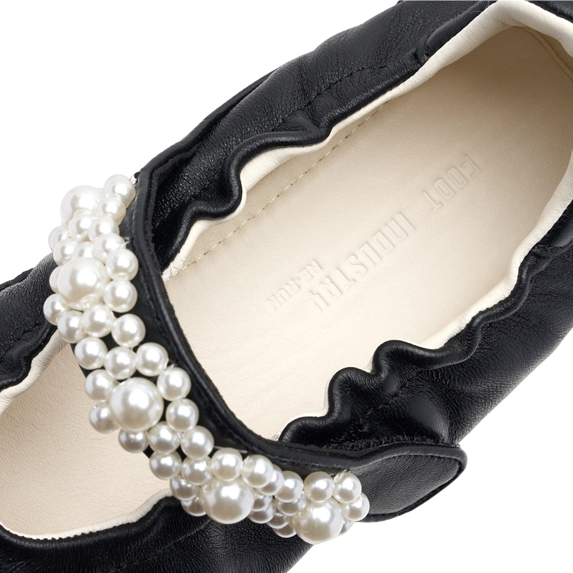 Illustrative example of pearl shoes