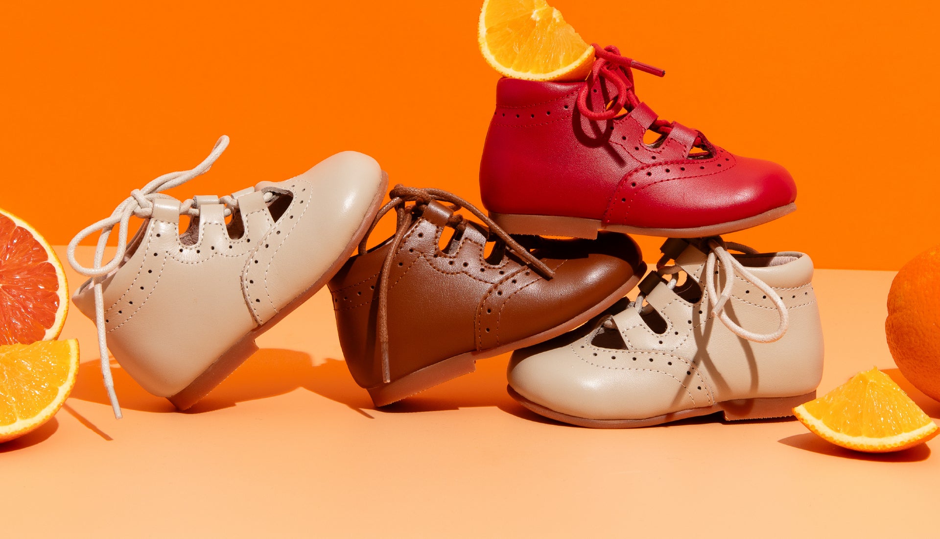 Illustrative example of perroquet shoes