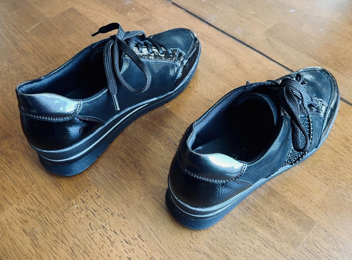 Illustrative example of remonte shoes