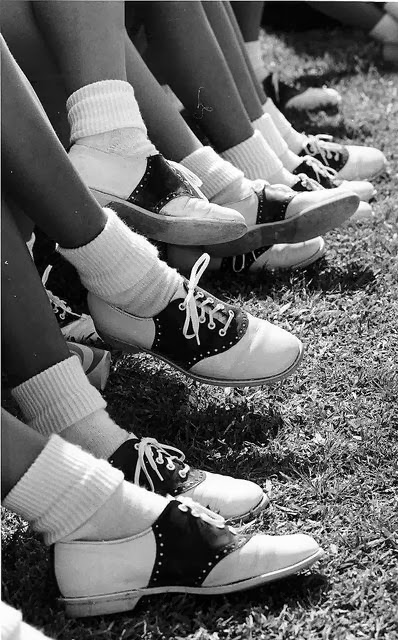 Illustrative example of saddle shoes