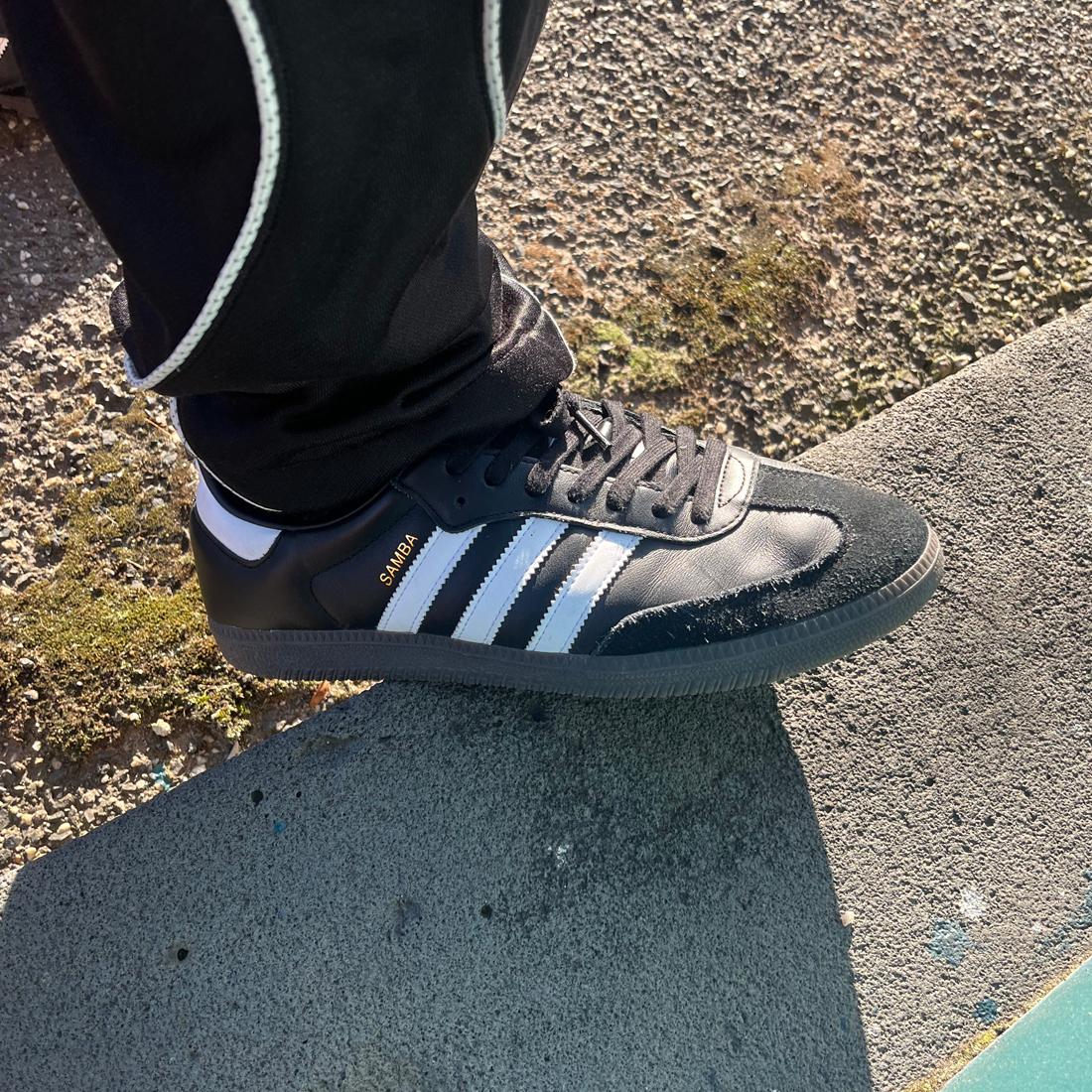 Illustrative example of sambae shoes