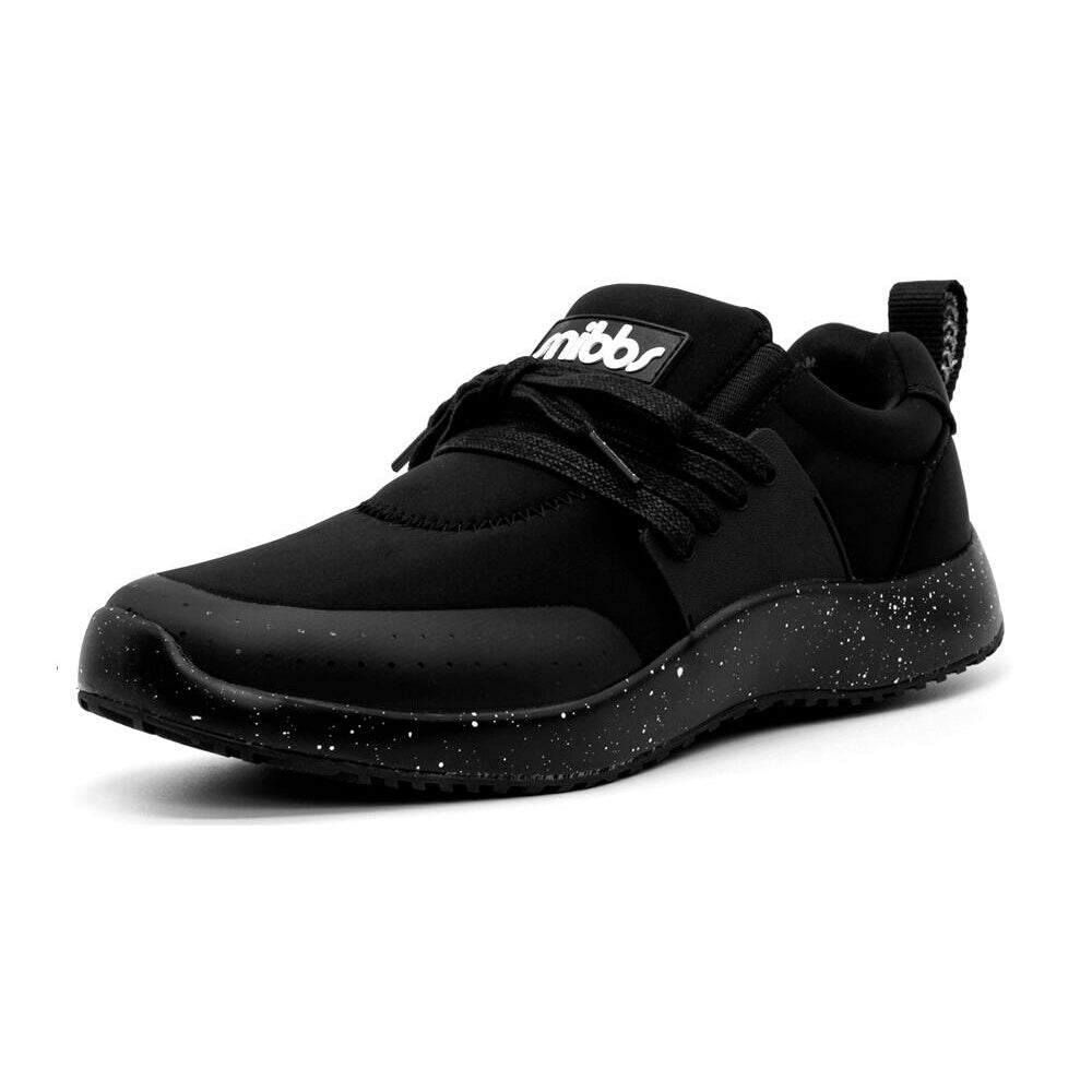 Illustrative example of snibbs shoes