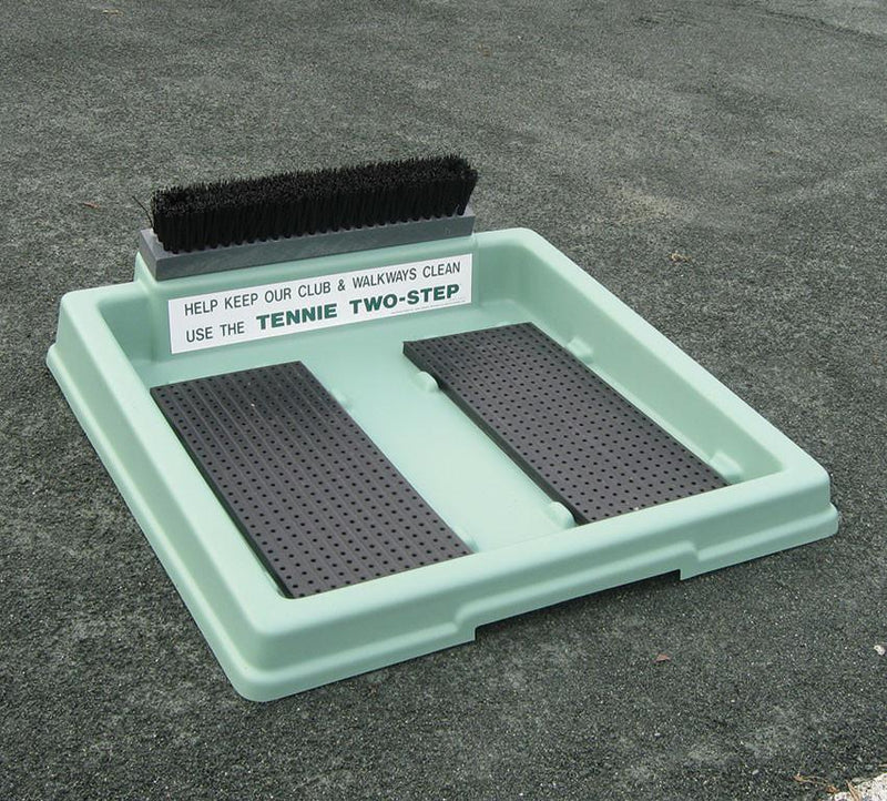 Illustrative example of tennis shoe cleaner