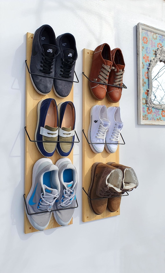 Illustrative example of vertical shoe rack